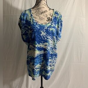 St. John’s Bay teal & blue top/t-shirt gathered short sleeve. Size XL.